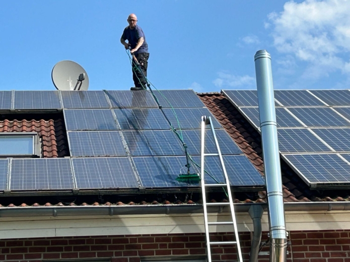Photovoltaik-Reinigung in NRW